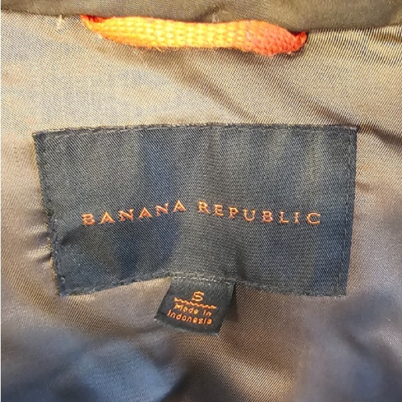 Woman’s Banana Republic Jacket, Small, Olive Green, EUC, Down & Feather Filled. - Picture 4 of 7